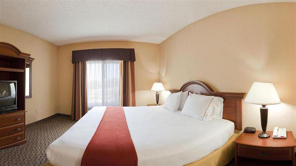 Holiday Inn Express Hotel & Suites Columbia-I-20 At Clemson Road By Ihg Екстериор снимка